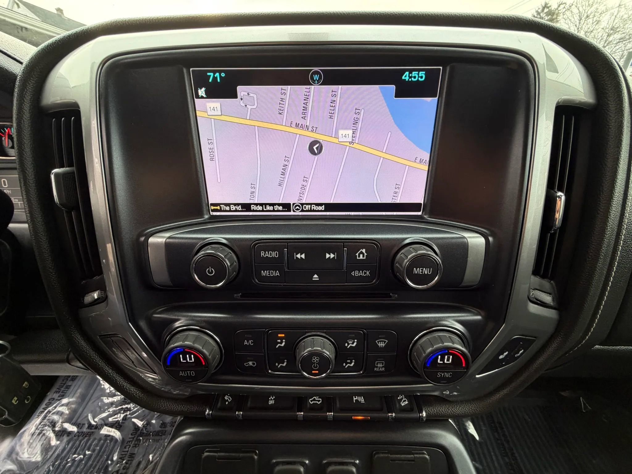 Used 2016 Chevrolet Silverado 1500 LTZ Z71 w/ LTZ Plus Package image 12