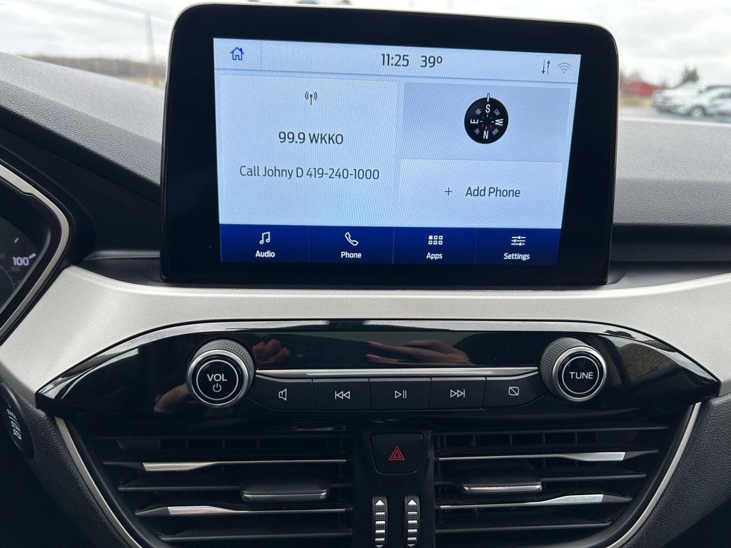 Used 2020 Ford Escape SE image 24