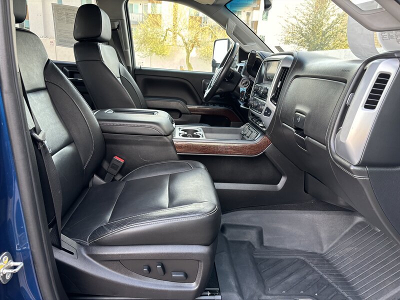 Used 2018 GMC Sierra 3500 SLT AWD/4WD image 26
