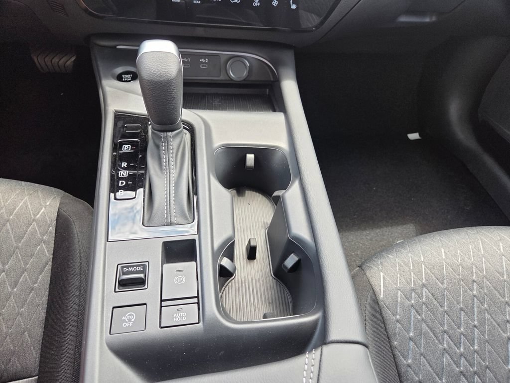 Used 2026 Nissan Sentra SV w/ SV Convenience Package FWD image 18