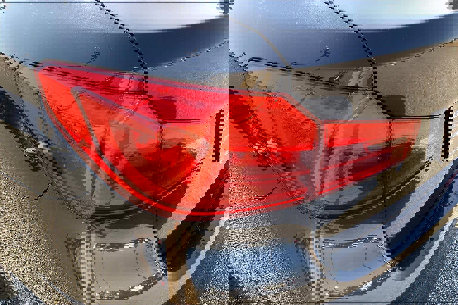 Used 2020 BMW 540i w/ Premium Package image 27