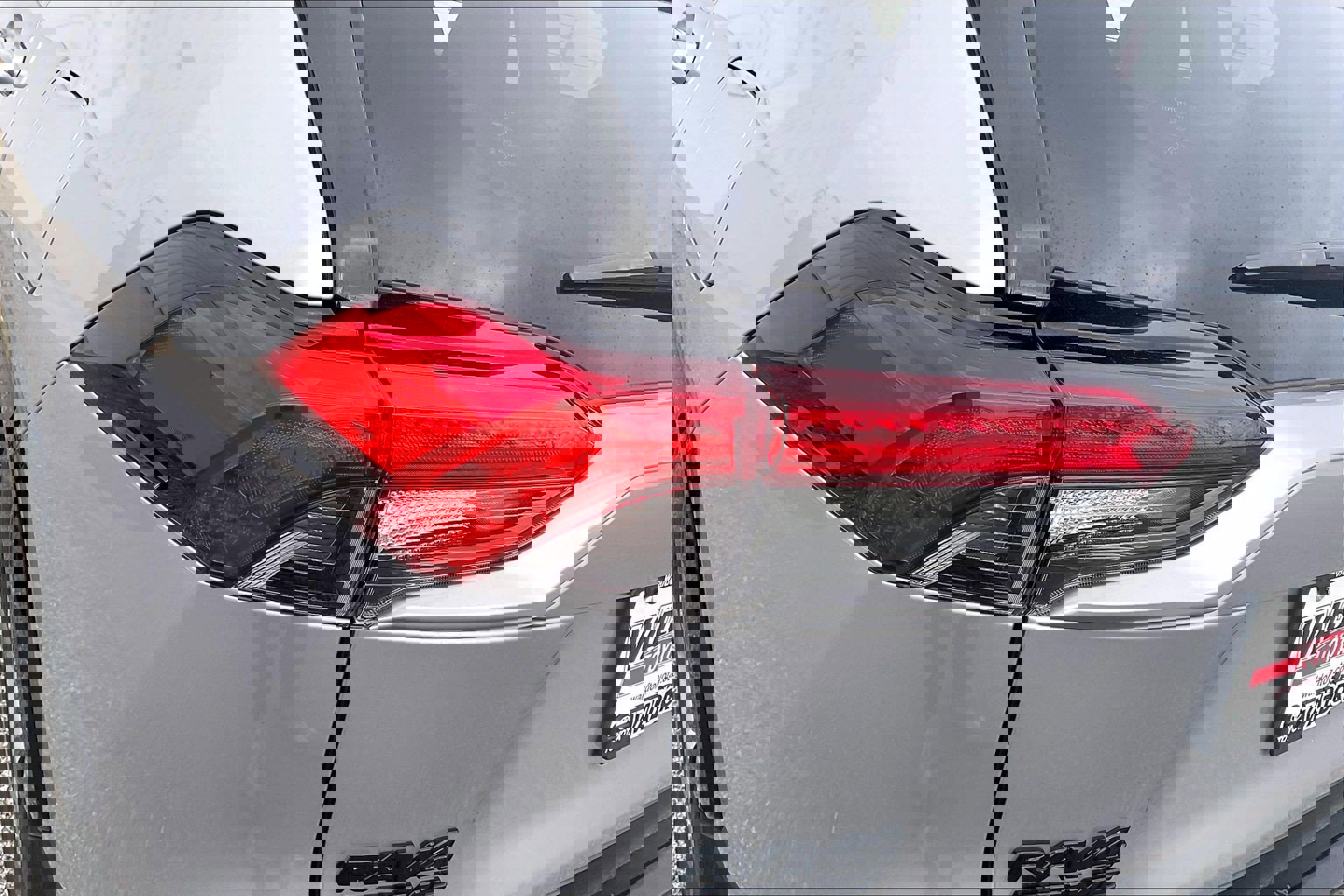 Used 2023 Toyota RAV4 SE image 34