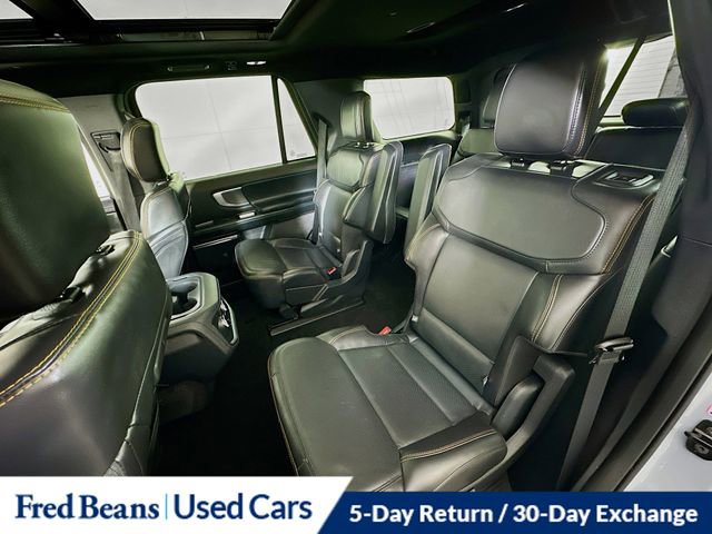 Used 2025 Ford Expedition Tremor AWD/4WD image 28