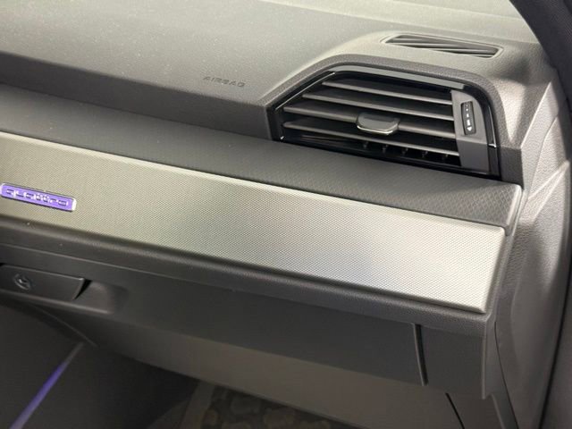Used 2024 Audi Q3 2.0T Premium Plus w/ Premium Plus Package AWD/4WD image 34