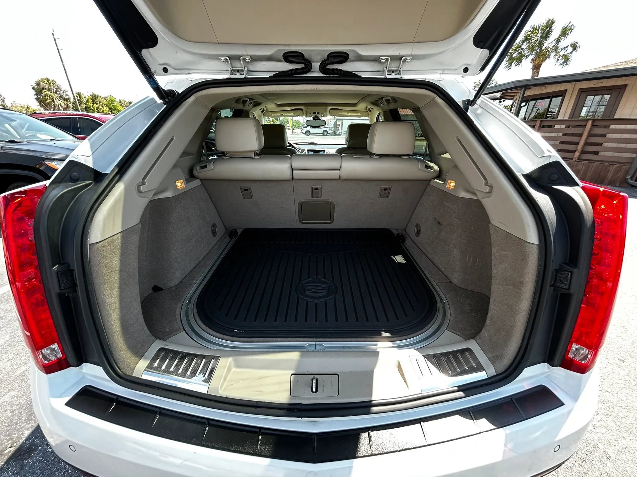 Used 2013 Cadillac SRX Performance FWD image 16