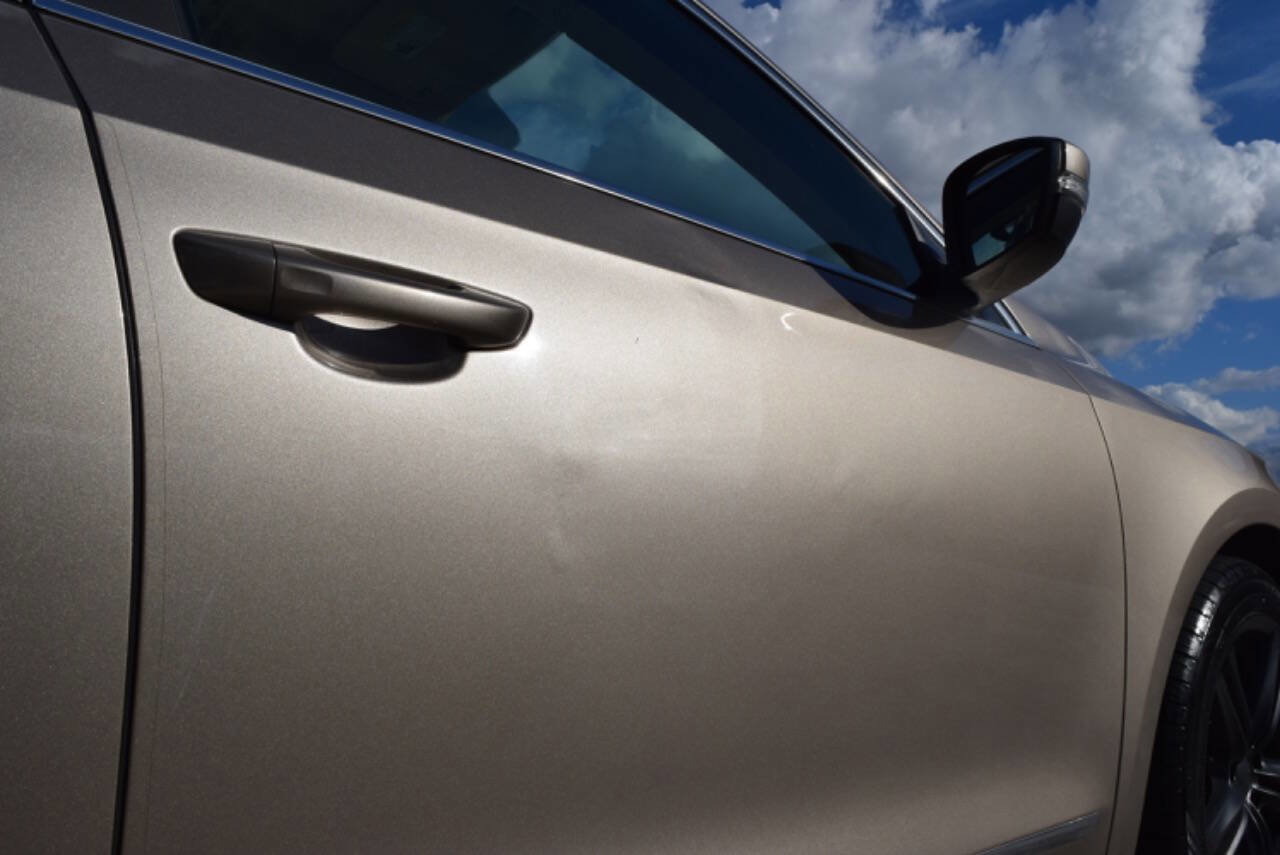 Used 2015 Volkswagen Passat TDI SE image 12