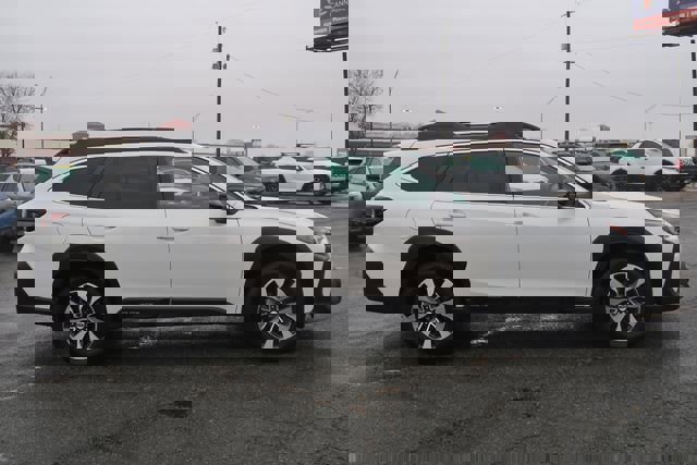 Certified 2025 Subaru Outback Limited w/ Popular Package #2 image 9