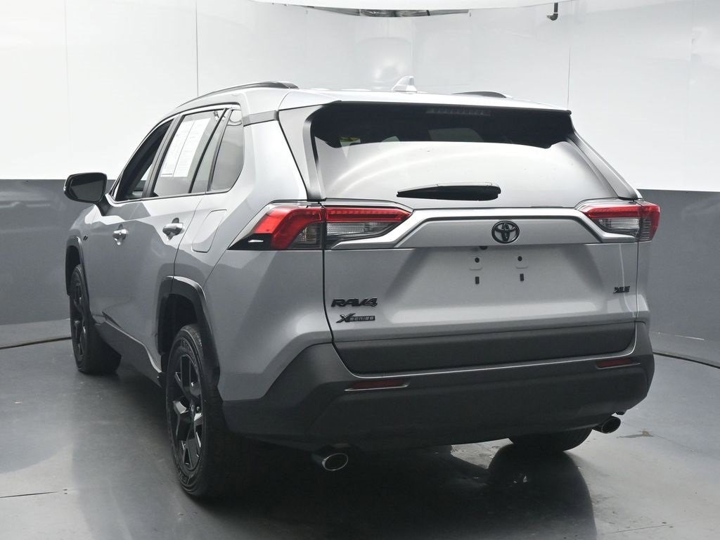 Used 2022 Toyota RAV4 XLE image 6