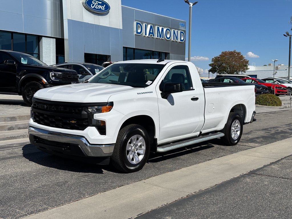 Used 2025 Chevrolet Silverado 1500 W/T RWD image 2