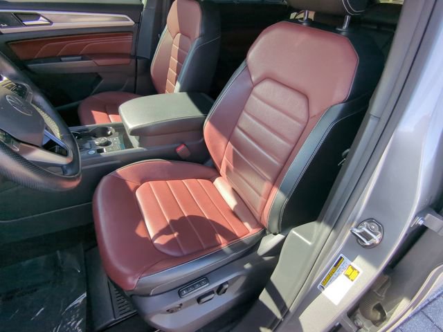 Certified 2022 Volkswagen Atlas Cross Sport SEL Premium R-Line AWD/4WD image 21