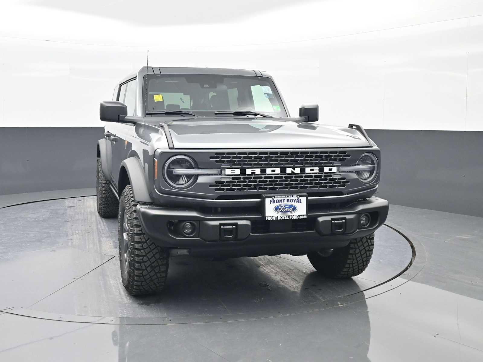 New 2025 Ford Bronco Badlands image 2