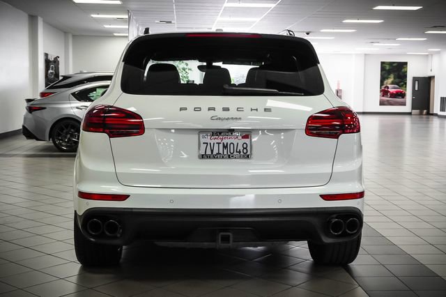 Used 2017 Porsche Cayenne Platinum Edition AWD/4WD image 6