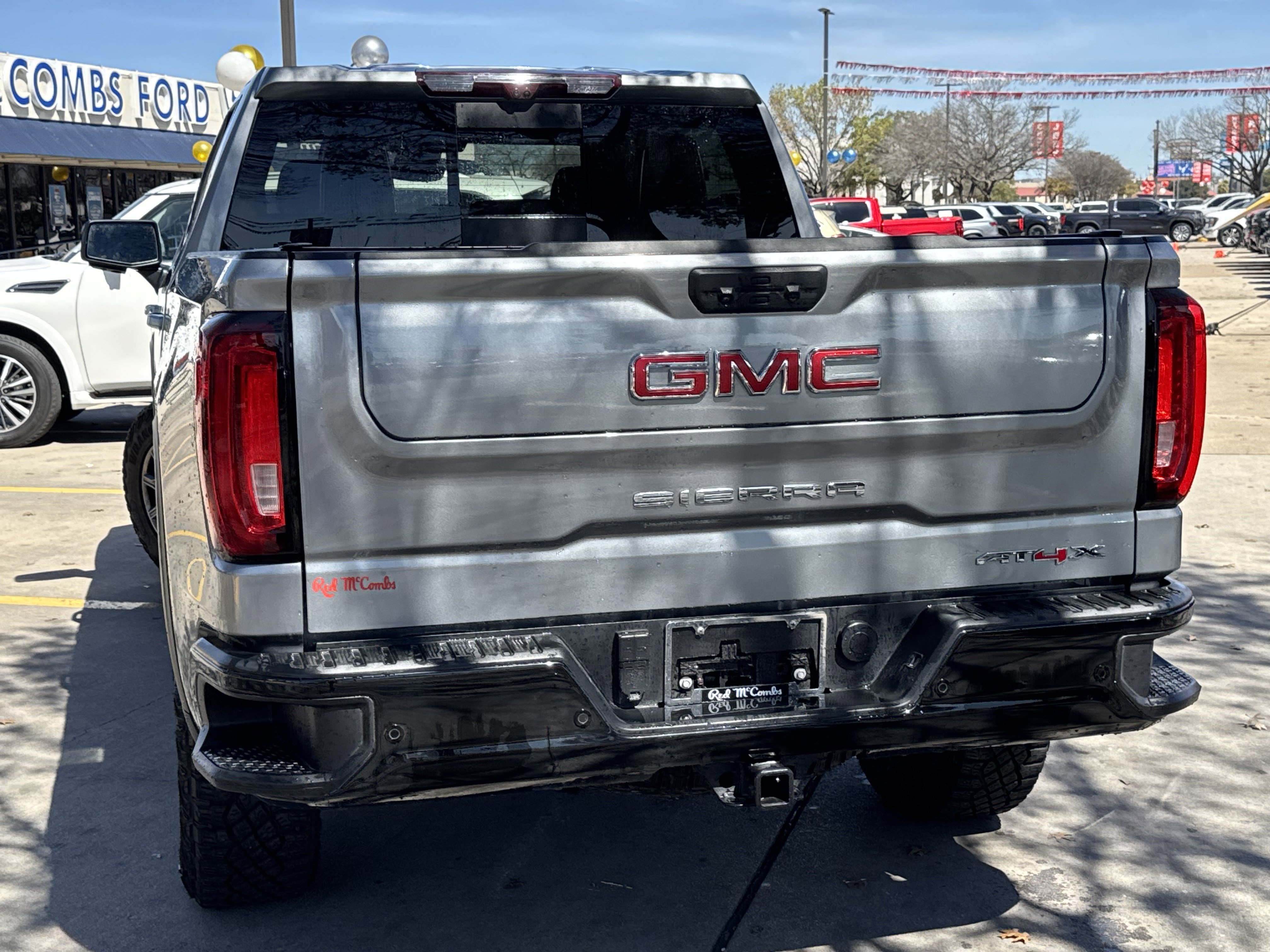 Used 2024 GMC Sierra 1500 AT4X image 7