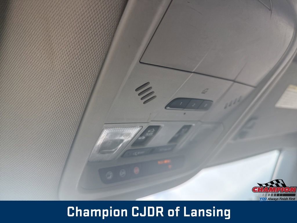 Used 2019 GMC Acadia SLT image 34