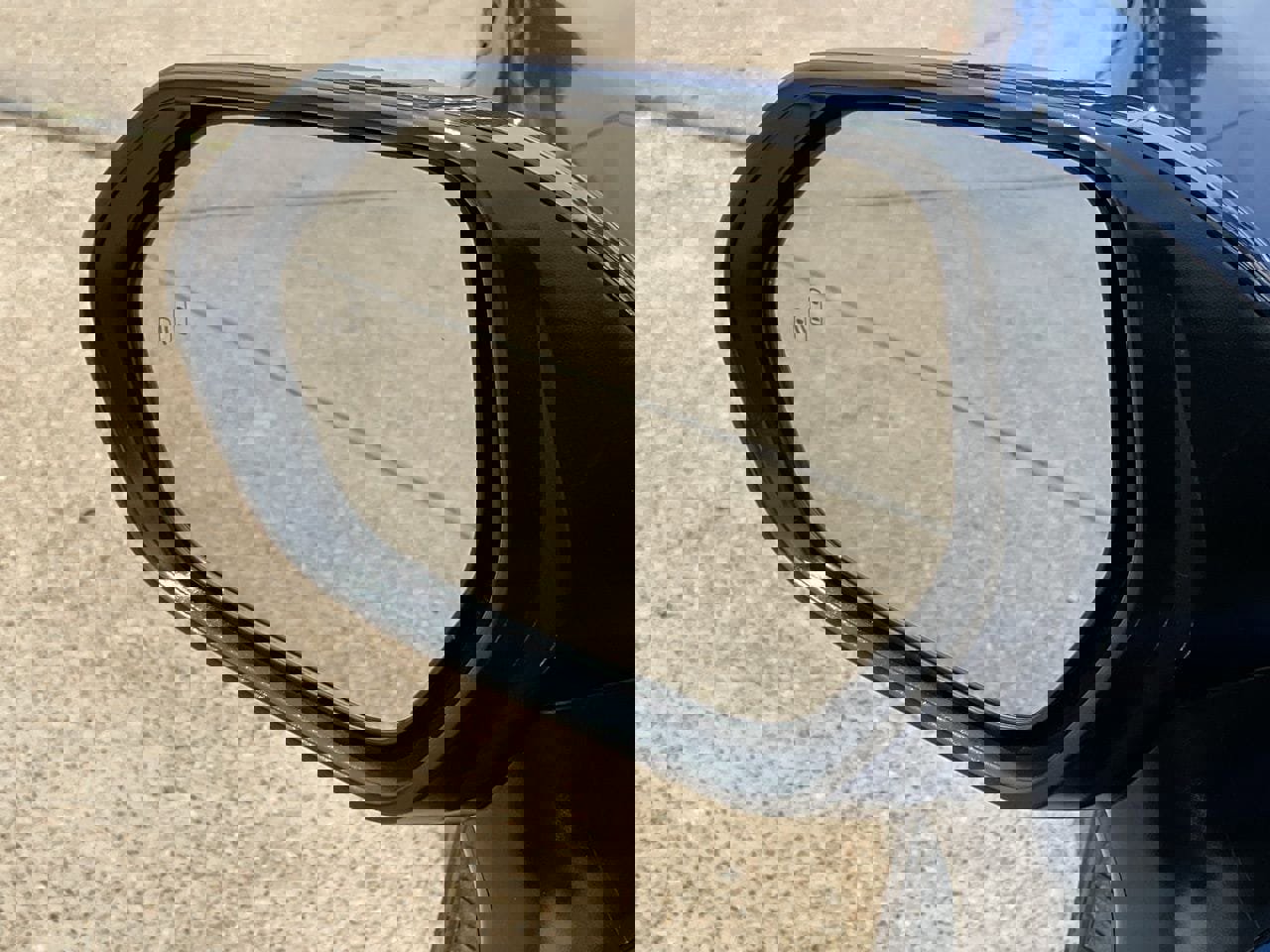 Used 2025 Toyota Camry SE image 11