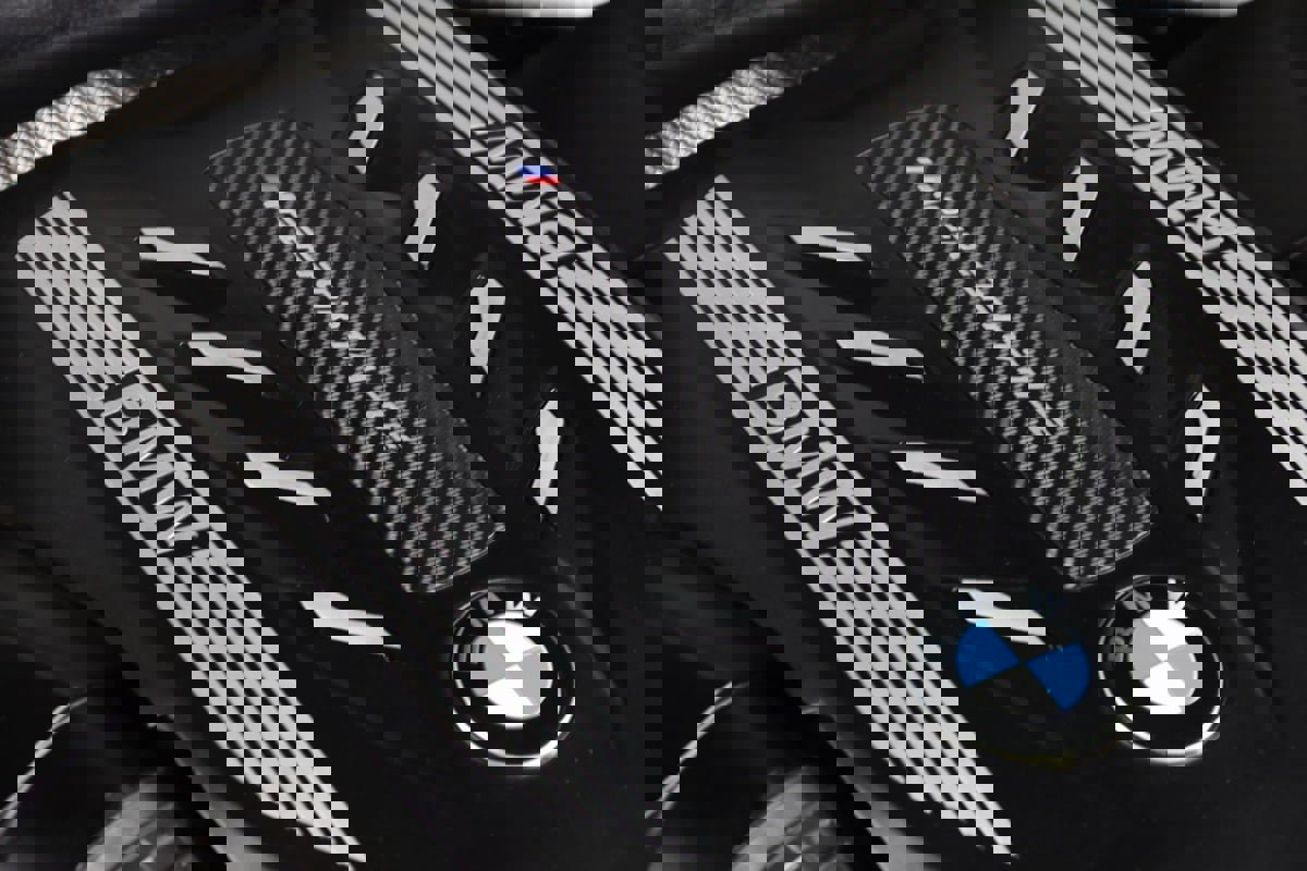 Used 2022 BMW X7 M50i w/ Executive Package image 25