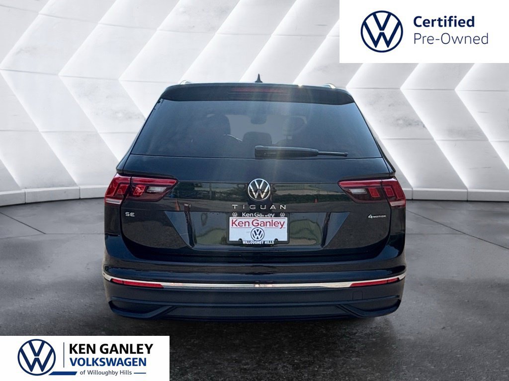 Used 2024 Volkswagen Tiguan SE AWD/4WD image 3