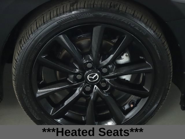 Used 2025 MAZDA MAZDA3 Hatchback w/Premium Plus Pkg image 12