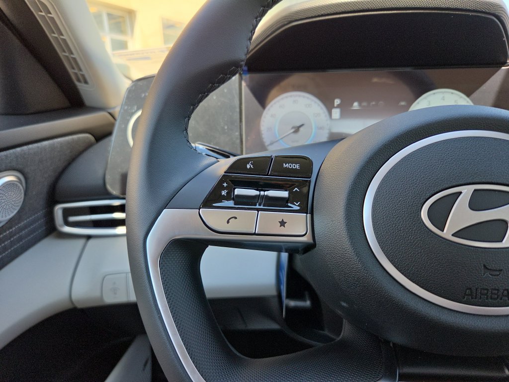 New 2026 Hyundai Elantra Limited FWD image 21