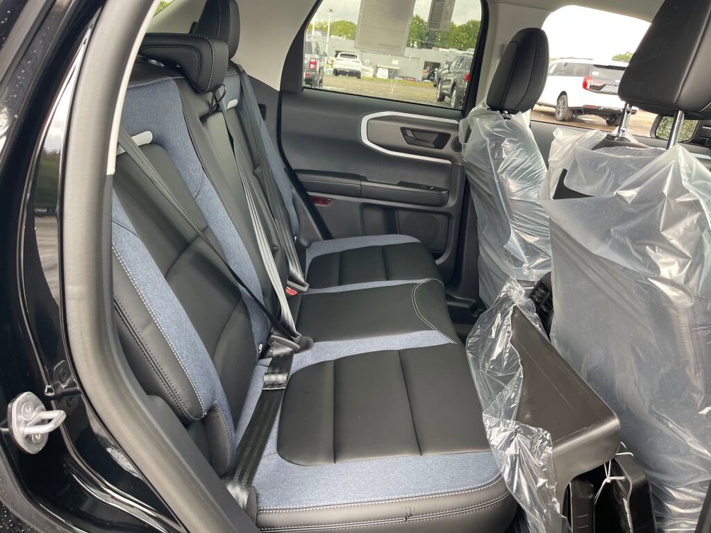 New 2025 Ford Bronco Sport Outer Banks w/ Sasquatch Outer Banks Package image 14