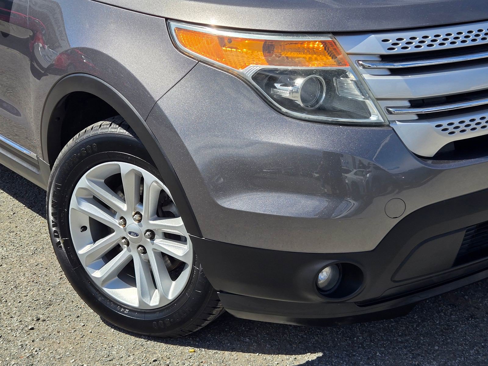 Used 2013 Ford Explorer XLT AWD/4WD image 9