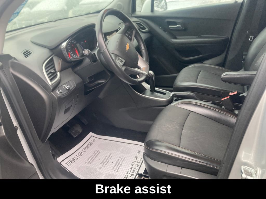 Used 2019 Chevrolet Trax LT w/ LT Convenience Package image 11