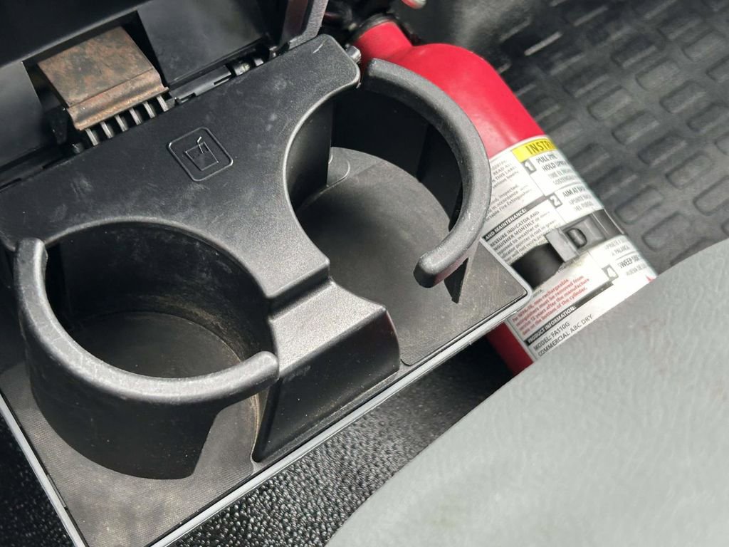 Used 2015 Ford F550 2WD Regular Cab Super Duty image 22