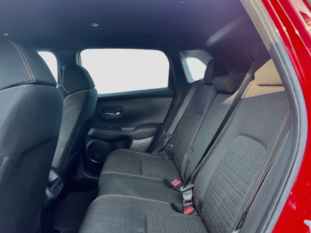 Used 2025 Honda HR-V Sport image 23