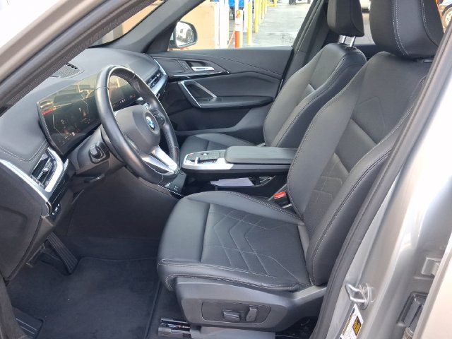 Used 2024 BMW X1 xDrive28i AWD/4WD image 12