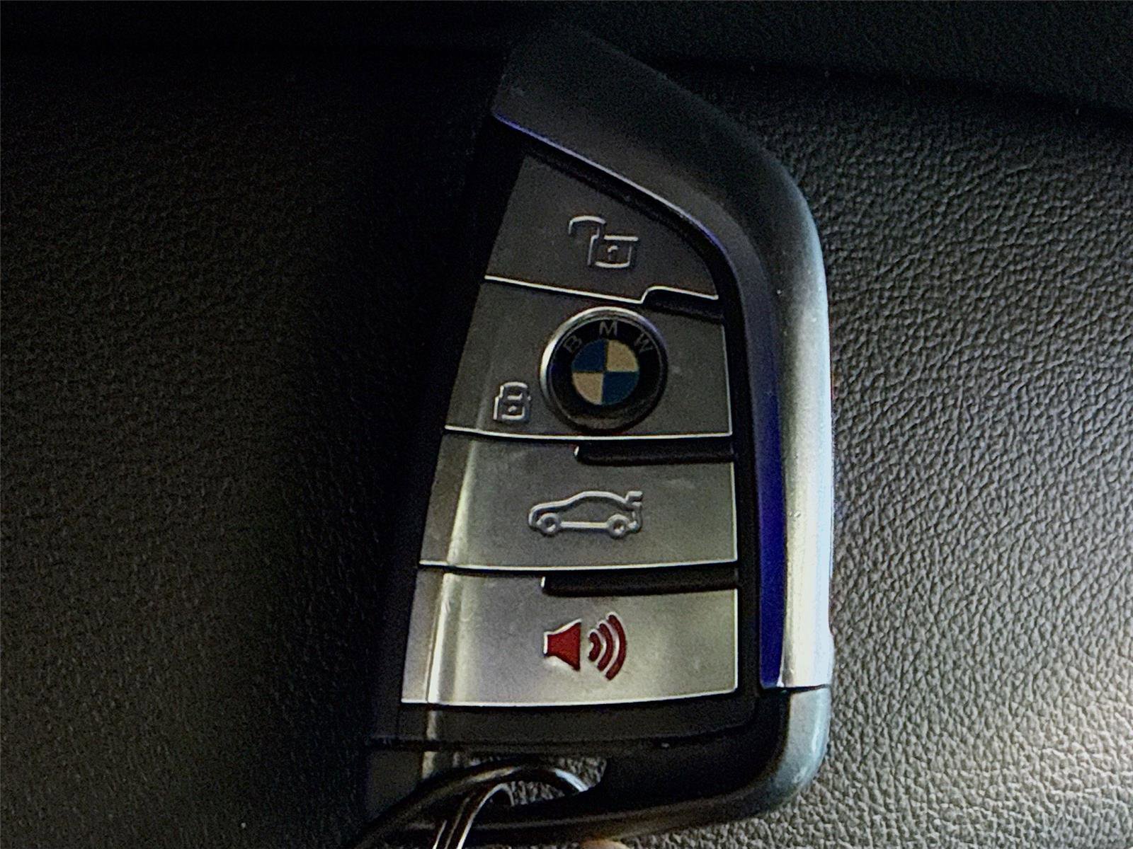 Used 2020 BMW X6 xDrive40i w/ M Sport Package image 30