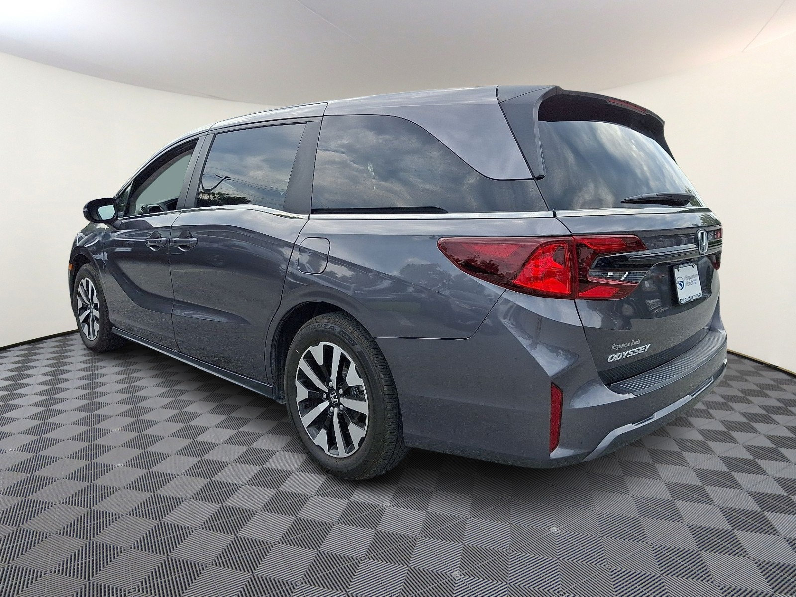 Used 2026 Honda Odyssey EX-L image 4