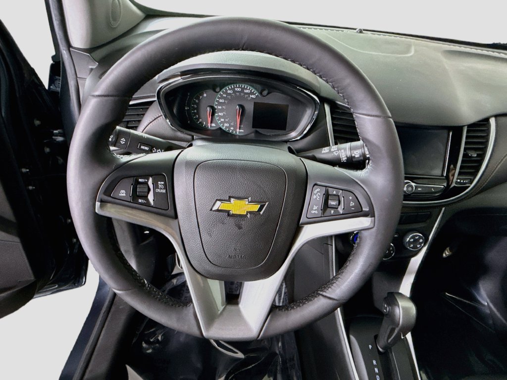 Used 2022 Chevrolet Trax LT w/ Driver Confidence Package AWD/4WD image 18