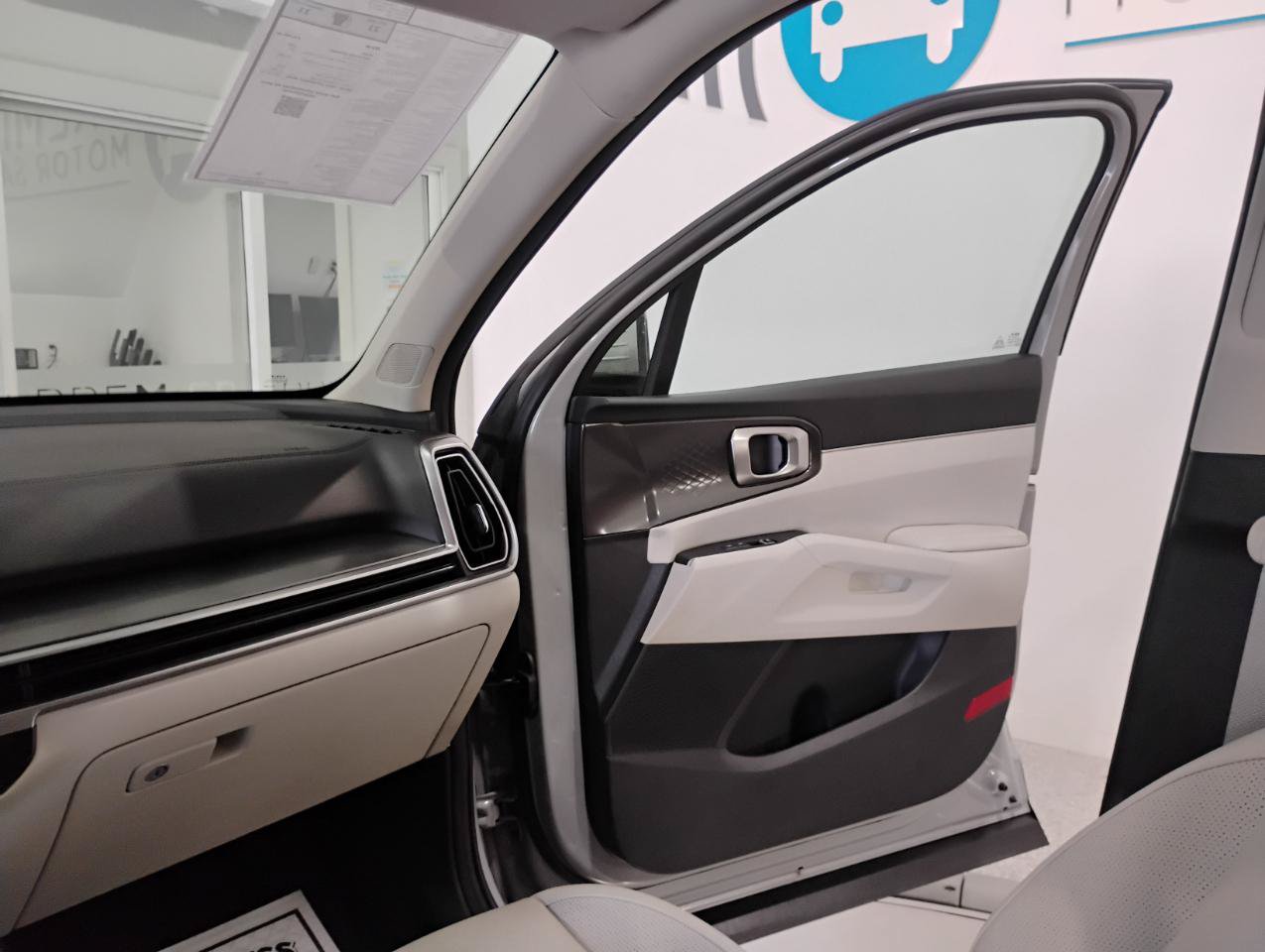 Used 2025 Kia Sorento S w/ Panoramic Sunroof Package FWD image 63