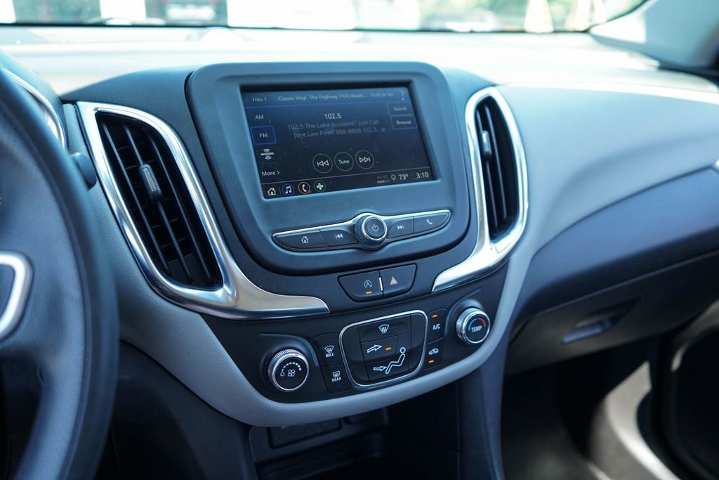Used 2022 Chevrolet Equinox LS AWD/4WD image 8