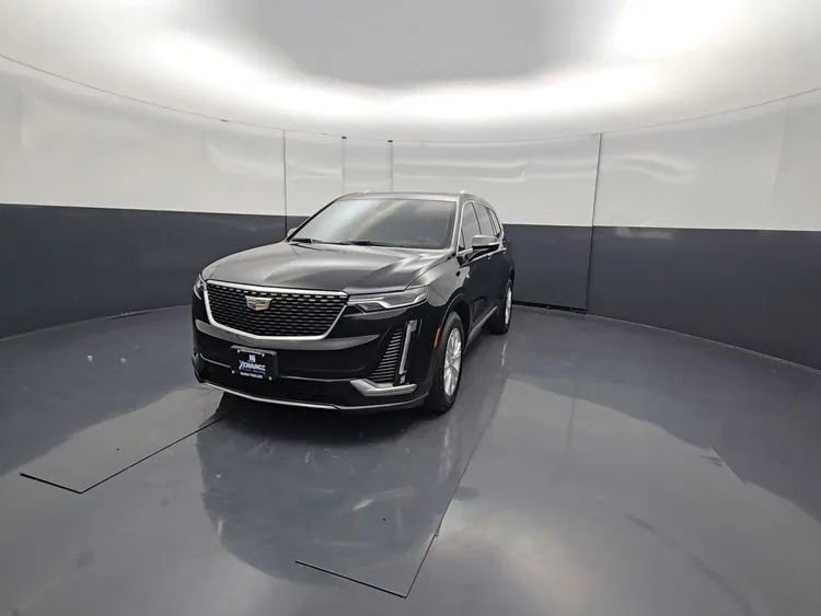 Used 2021 Cadillac XT6 Luxury AWD/4WD image 3