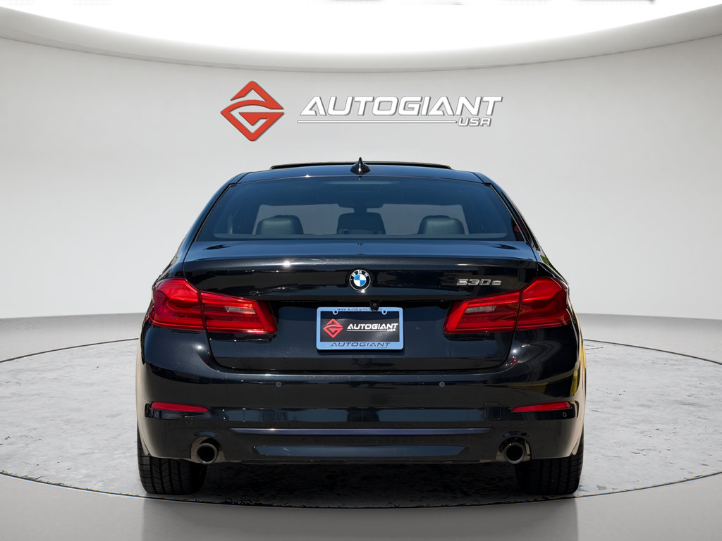 Used 2018 BMW 530e xDrive AWD/4WD image 9