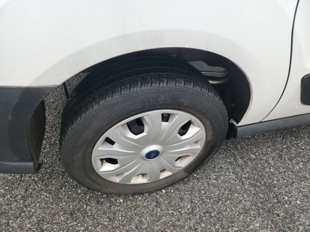 Used 2019 Ford Transit Connect XL image 11