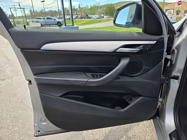 Used 2018 BMW X1 xDrive28i AWD/4WD image 12