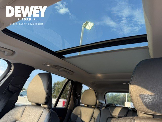 Used 2023 Volvo XC90 T8 Plus w/ Protection Package Premier AWD/4WD image 19