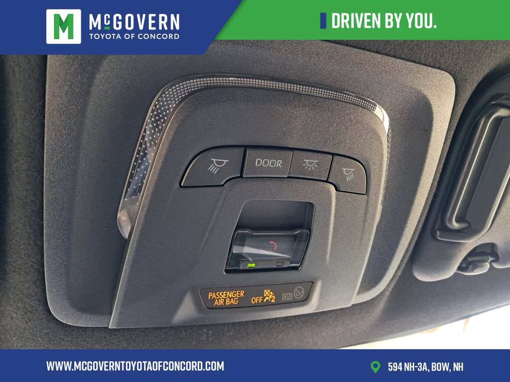 Used 2024 Toyota Corolla SE FWD image 19