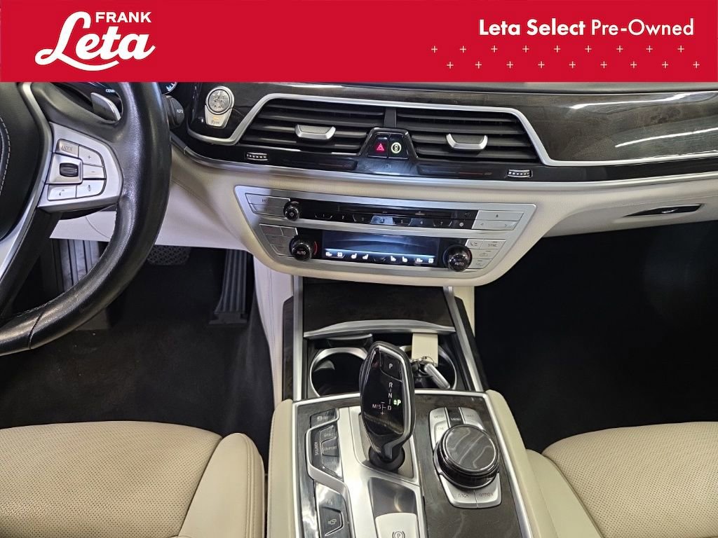 Used 2017 BMW 740i xDrive image 11