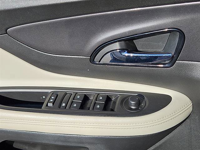 Used 2019 Buick Encore Preferred image 19