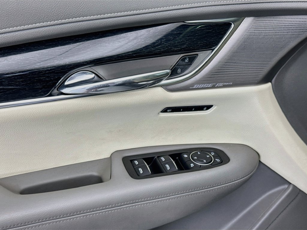 Used 2021 Cadillac XT6 Premium Luxury FWD image 23