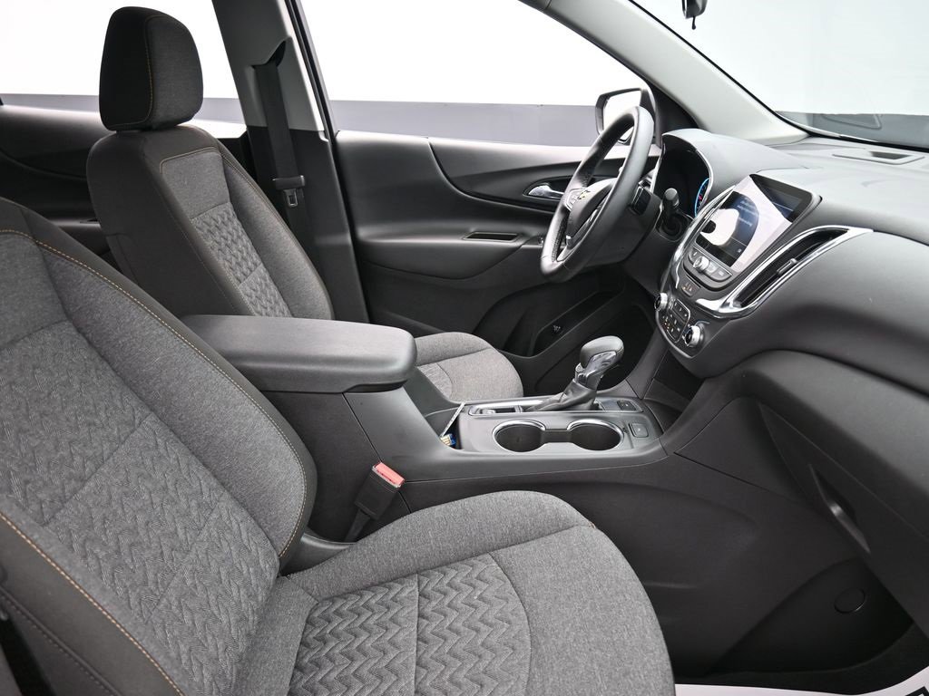 Used 2024 Chevrolet Equinox LT image 18