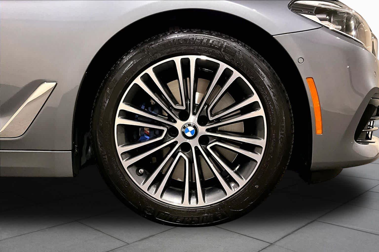 Used 2020 BMW 540i xDrive w/ Executive Package AWD/4WD image 10