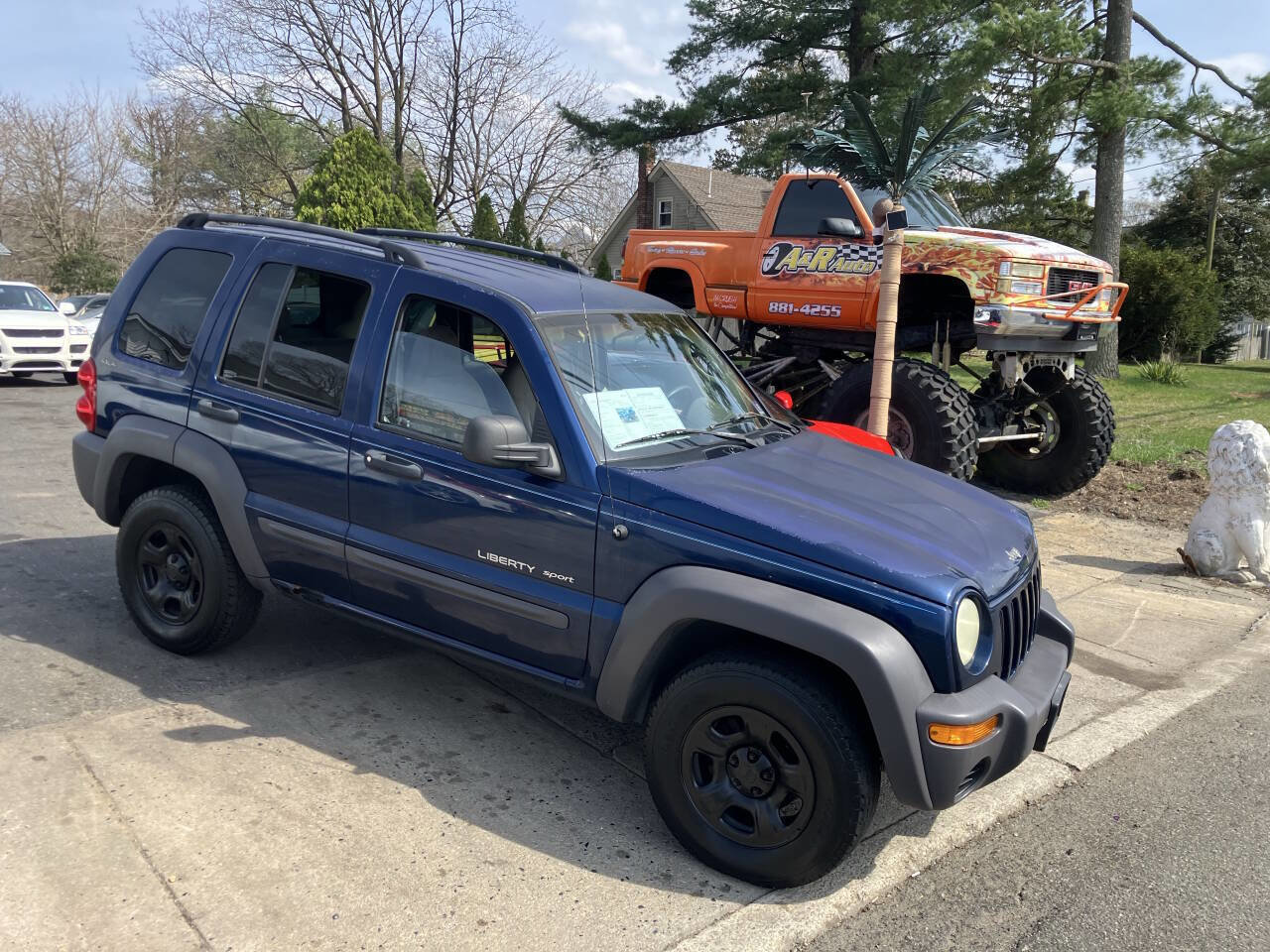 Used 2002 Jeep Liberty Sport image 2