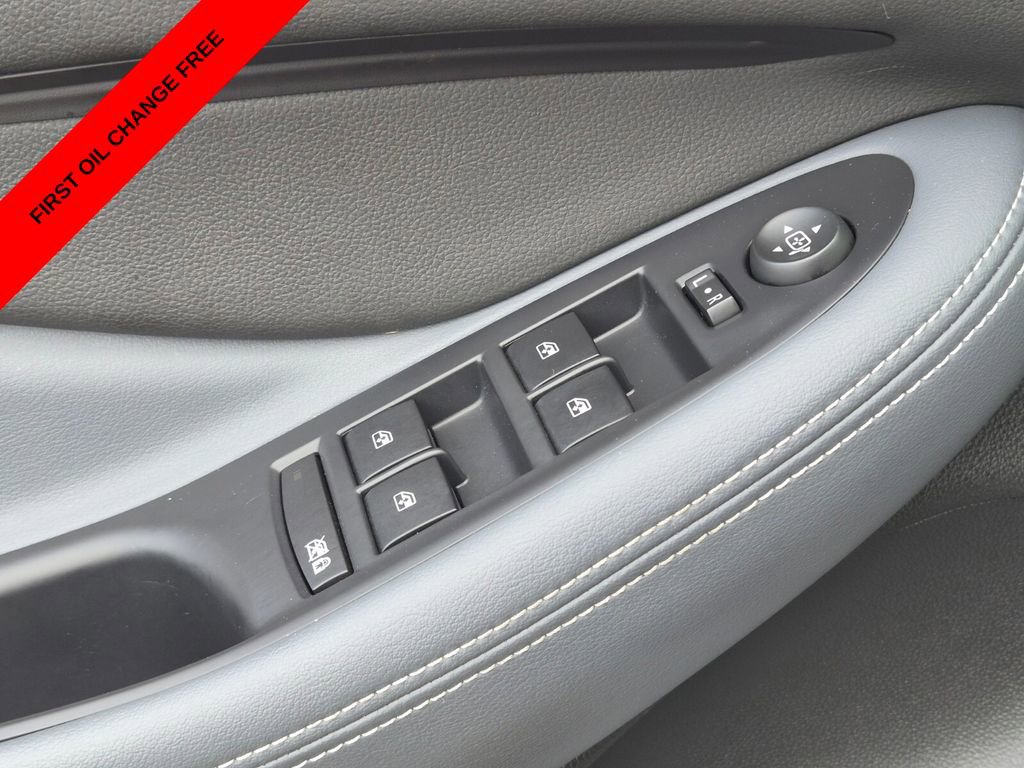 Used 2020 Buick Envision Essence w/ Experience Buick Package image 35
