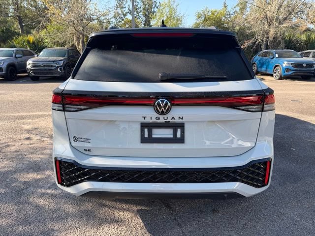 New 2026 Volkswagen Tiguan SE R-Line FWD image 5