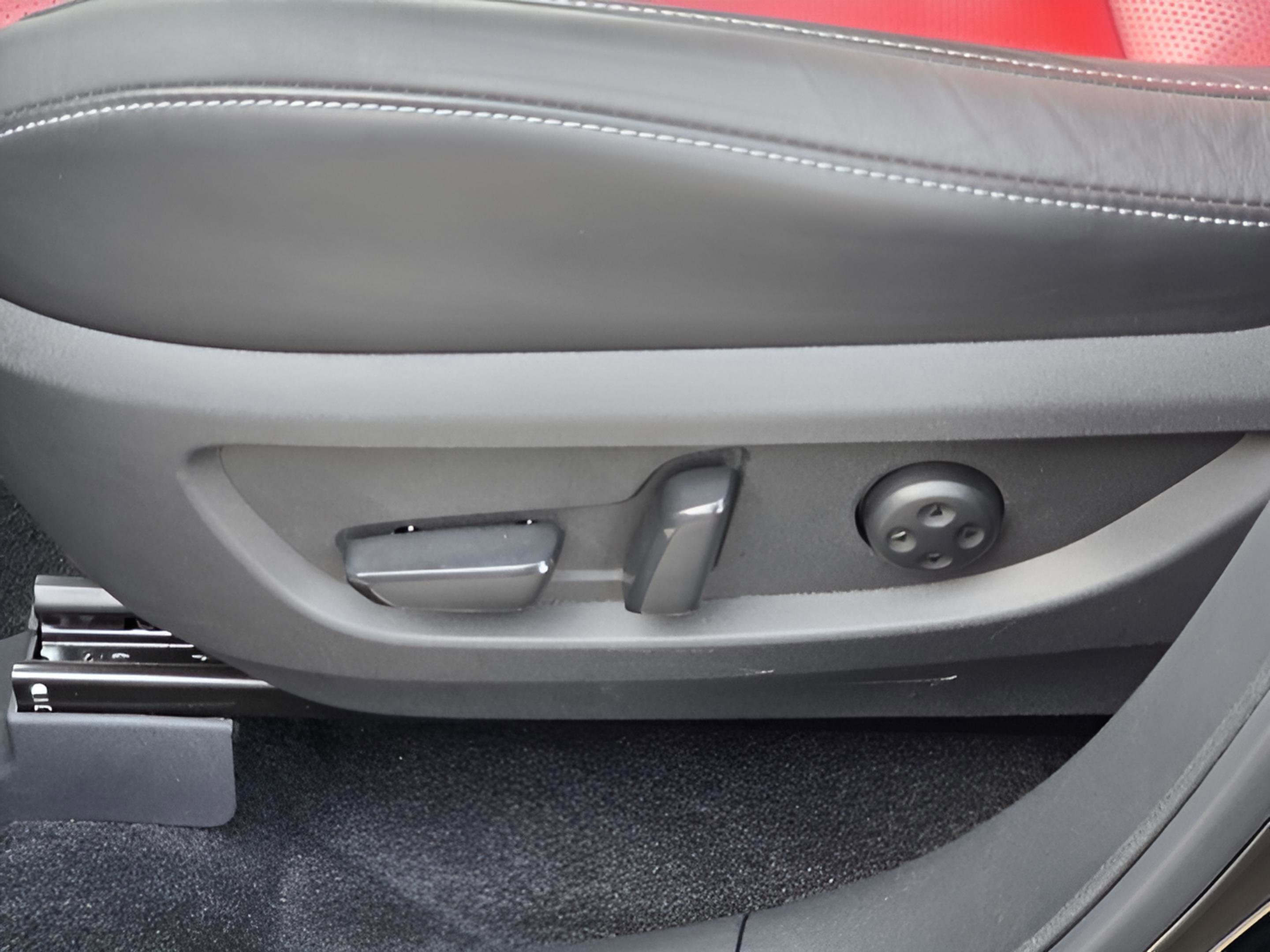 Used 2023 INFINITI QX50 Sport image 15