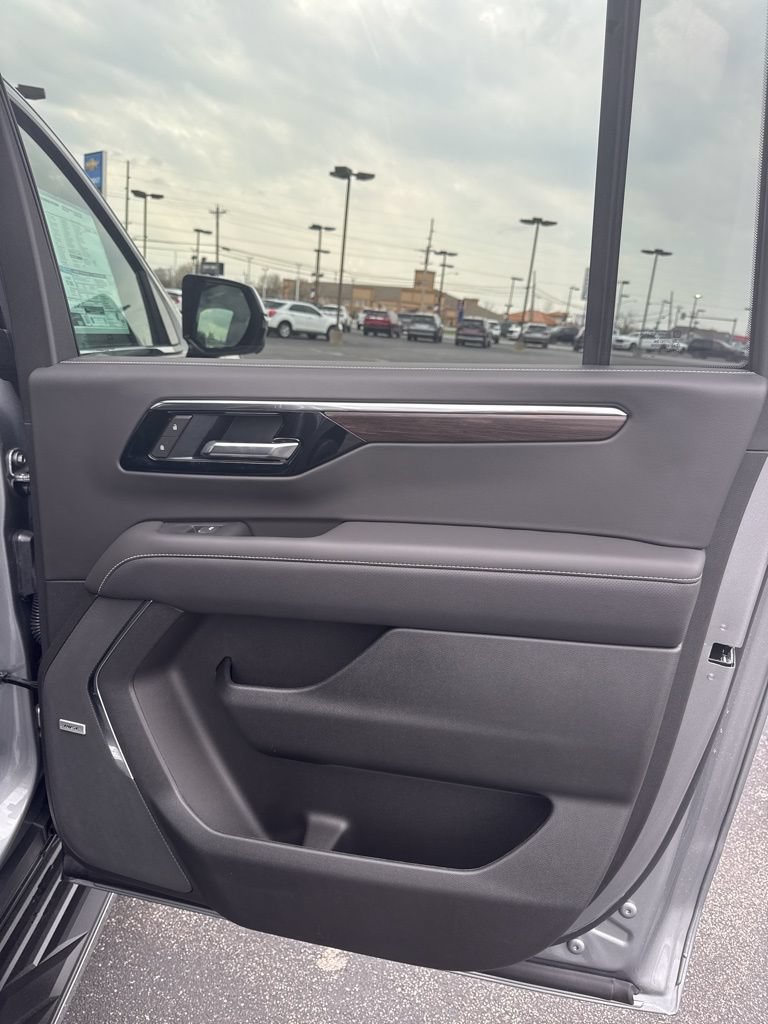 New 2026 Chevrolet Suburban Premier w/ Sun And Tow Package AWD/4WD image 53